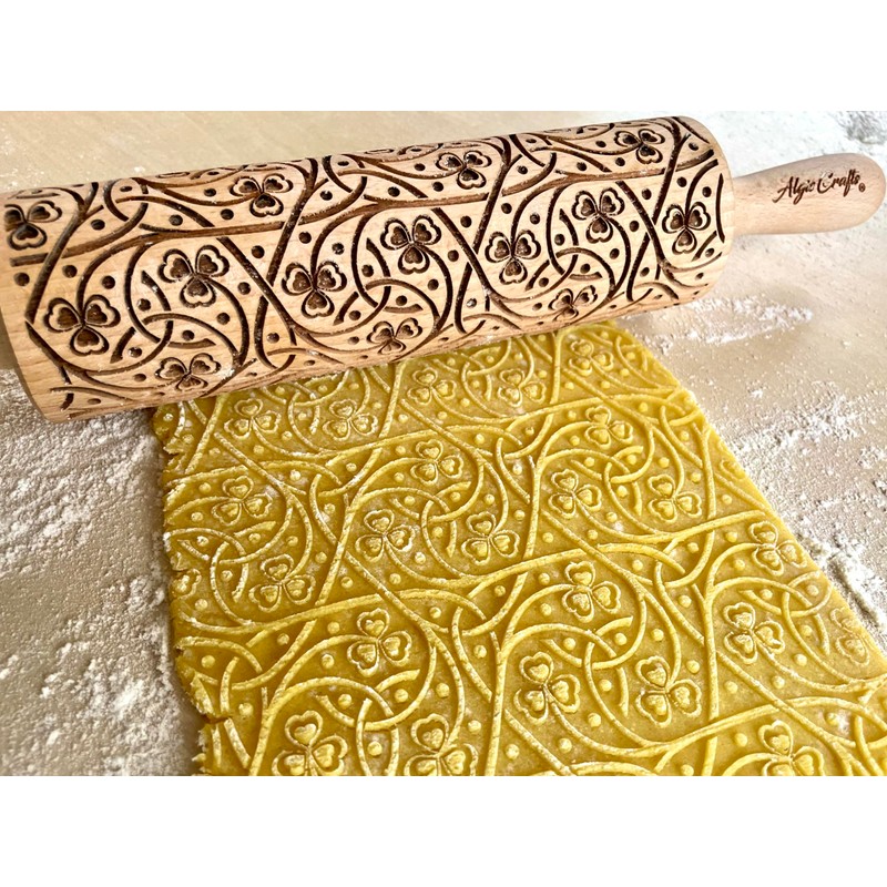 IRISH CLOVER KNOT Embossing Rolling Pin. Dough Roller with Shamrock