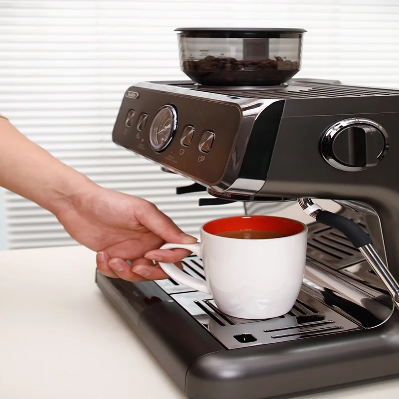 Hot Selling Creative Tableware Sets Include High End Water Cups