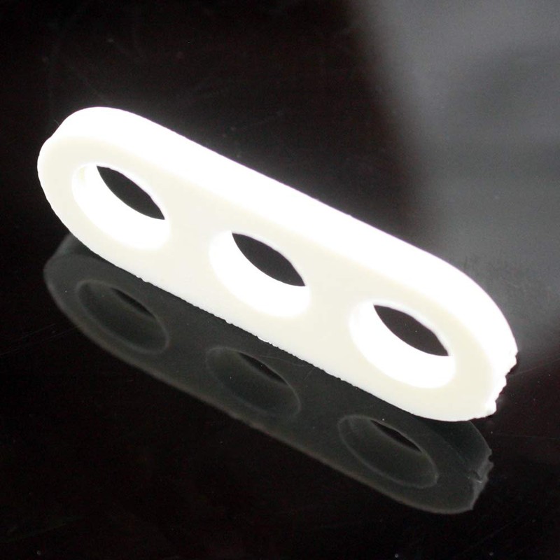 Polyamide Strain Relief 3-Hole 32 x 12 x 2.5 mm
