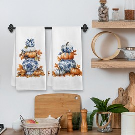 XNXLDYLH Fall Autumn Chinoiserie Pumpkin Kitchen Towels and Dishcloths Sets of 2, Fall Blue and White Pumpkin Dish Hand Tea Towels for Bathroom Kitchen, Farmhouse Cottagecore Harvest Decor, 16x24 in
