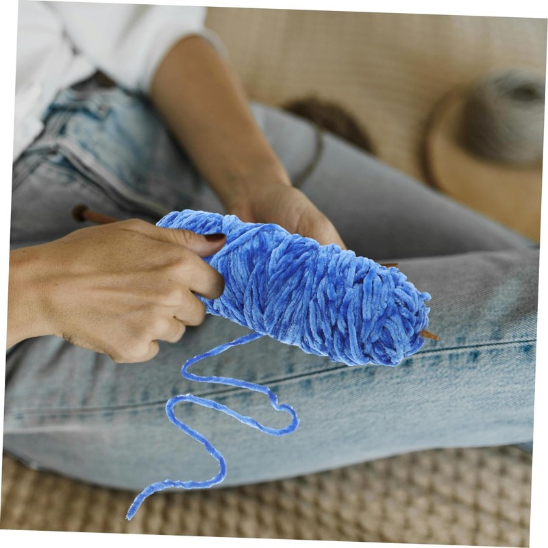 STOBOK Beginner-Friendly Chenille Yarn Knitting Crocheting Medium-Chunky Polyester Bulk Rolls