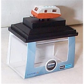 Oxford Orange/Cream Caravan vehicle 1:148 scale diecast model