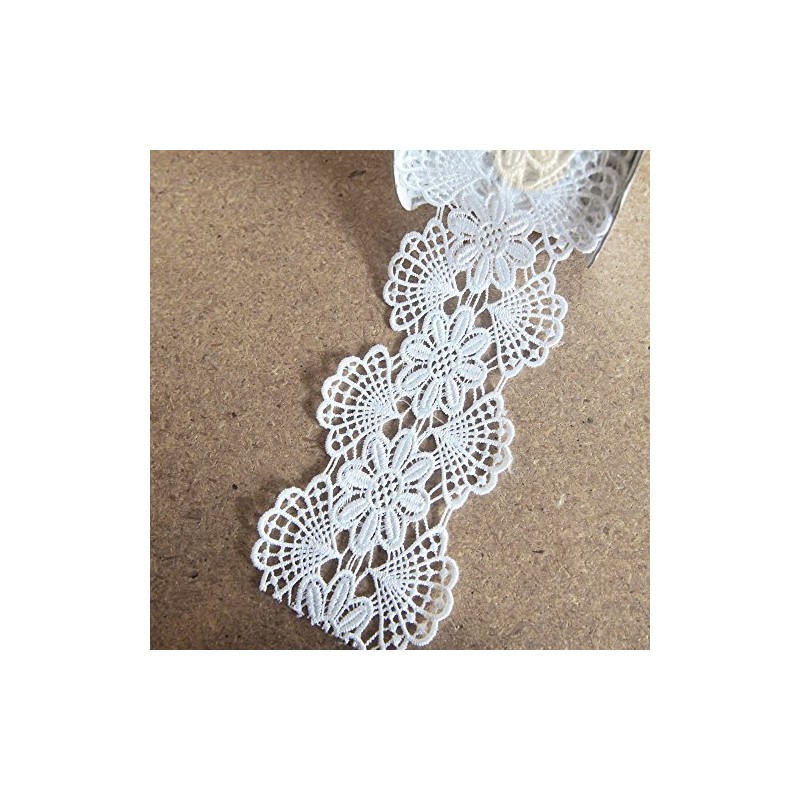 Cinta de ganchillo con flores, 7,62 cm, 5 yardas (blanco)