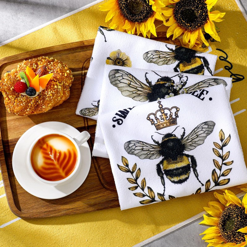 Tegeme 4 Pcs Christmas Bee Kitchen Tea Towel Honey Bee