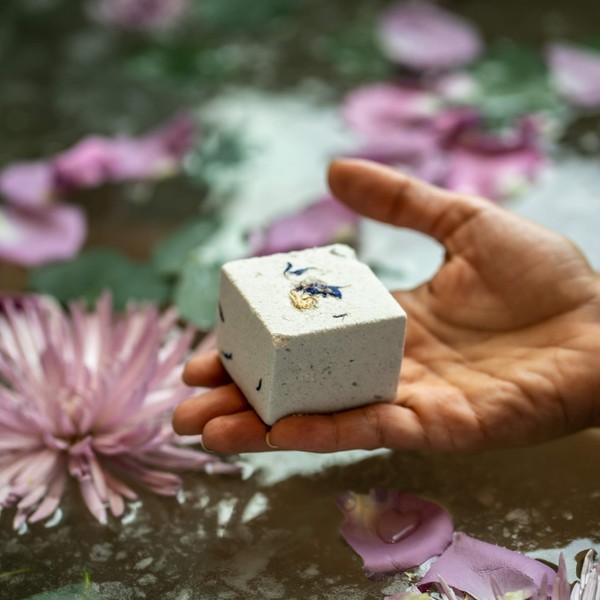 Natural Eucalyptus Bath Bomb Aromatherapy: Home Spa Bath Soak for