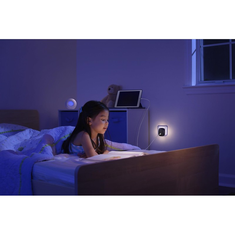 LEDVANCE Lunetta Edge Socket Night Light, Black, 0.35 W, 10