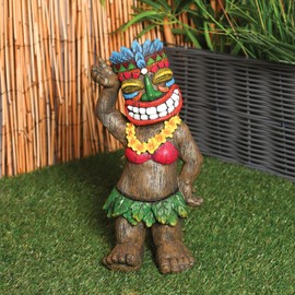 New Tiki Statue Garden Figurine – 31cm Brown Outdoor Ornament with Cheerful Face, Colourful Headdress and Leaf Skirt – Fun Garden Décor for Parties and Celebrations N-39