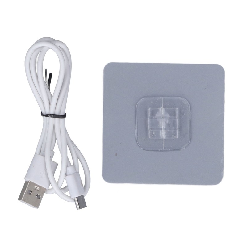 Small Desktop Fan USB Charging Adjustable Wind Speed 30 Degrees