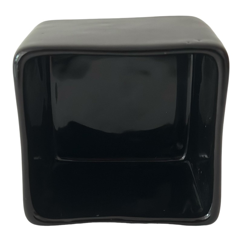Ramekin Salsero Artesanal: Color Negro hecho de Cerámica