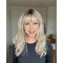 WIGYY Long Blonde Wig with Bangs for Women – Layered Shoulder-Length Synthetic Wig, Natural Wavy Heat-Resistant Hair, Glueless Cap for Daily Wear