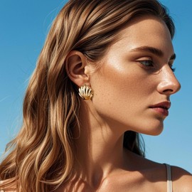Gold Shell Earrings Chunky Seashell Stud Earrings Trendy Beach Earrings for Women