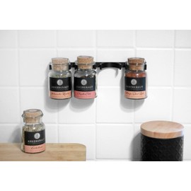 NewGround Designs Gewürzregal für Ankerkraut - für 4 Gewürzdosen - hängend - für Schranktür oder Wand – inkl. Schrauben/Dübel - Schweberegal/Hängeregal Gewürzdosen (Schwarz)