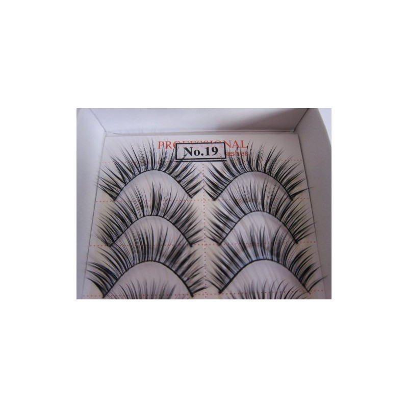 Model 21 False Eyelashes No. 19, 10 Pairs