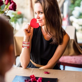 YBMYCM 7pcs Valentine's day Bracelet for Women Clay Bead Bracelet Heishi Surfer Bracelets Set Love Heart Cute Pink Red Stackable Stretch Bracelets for Valentines Day