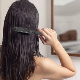 Fade Brush Comb Scissors Cleaning Brush Barber Shop Skin Fade Vintage Oil Shape Carving Cleaning Brush