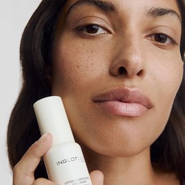 INGLOT LAB LIFTING & SMOOTHING EYE CREAM