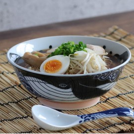 Japanese Ramen Bowl, Mino-Yaki Ceramic, Large Size 20.7cm 1.1L, Made in Japan, Whale Black and White 797678