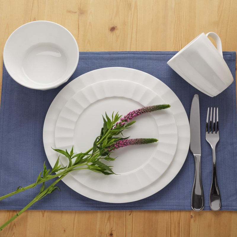 Everyday White by Fitz and Floyd Nevaeh Fluted 16 Piece