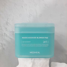 Mediheal square pad 100 sheets + 100 sheets special product Madecassoside trace dead skin skin soothing pad / 메디힐 네모 패드 100매+100매 기획상품 마데카소사이드 흔적 각질 피부진정 패드