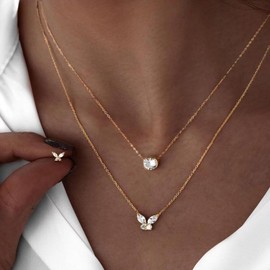 Yheakne Vintage Layered Crystal Butterfly Necklace Gold Rhinestone Necklace Round CZ Choker Necklace Tiny Rhinestone Butterfly Pendant Necklace Jewellery for Women, Zinc