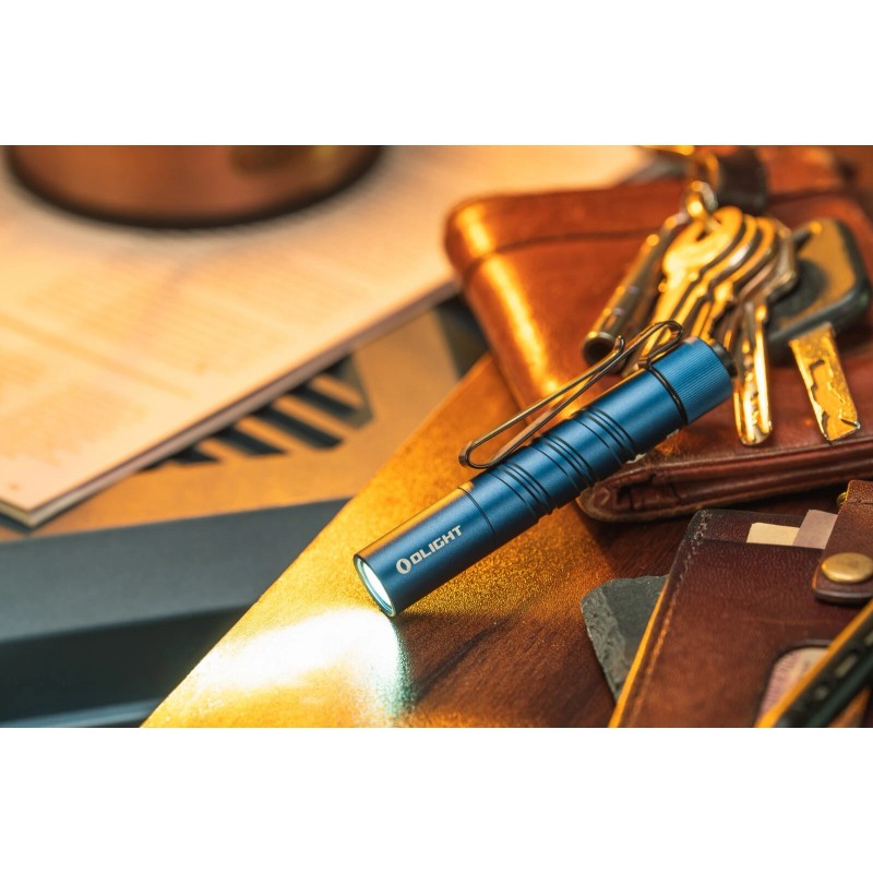 Olight I3T 2 EOS Midnight Blue Dual-Output EDC Flashlight, 200/300