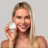 Tagescreme mit Diamantpuder mit sofortigem Anti-Aging-Effekt