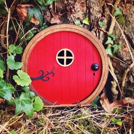 Red Fairy Garden Door for Tree, Mini Fairy Garden Sculpture Lawn Ornament Decor, Fairy Doors for Trees Outdoor & Tree Trunk, Fairytale Tiny House Doors Mini Gift, Fairytales Door Decoration