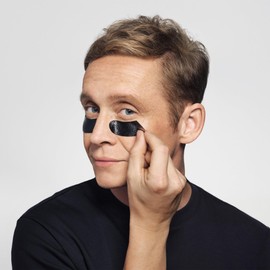 ANNEMARIE BÖRLIND Matthias Schweighöfer Unisex Anti-Ageing Eye Pads Black (5 x 2 Pieces) - with Hyaluronic Acid and Instant Effect, Against First Wrinkles and Tired Eyes, Intense Moisture, Vegan