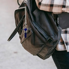 Feihuaer Cross Rearview Mirror Accessories, Christian Jesus Car Hanging Interior Ornament, Hexagonal Column Stone Car Pendant Charms for Home Decoration Keepsake Lucky Present for Men Women (Blue)