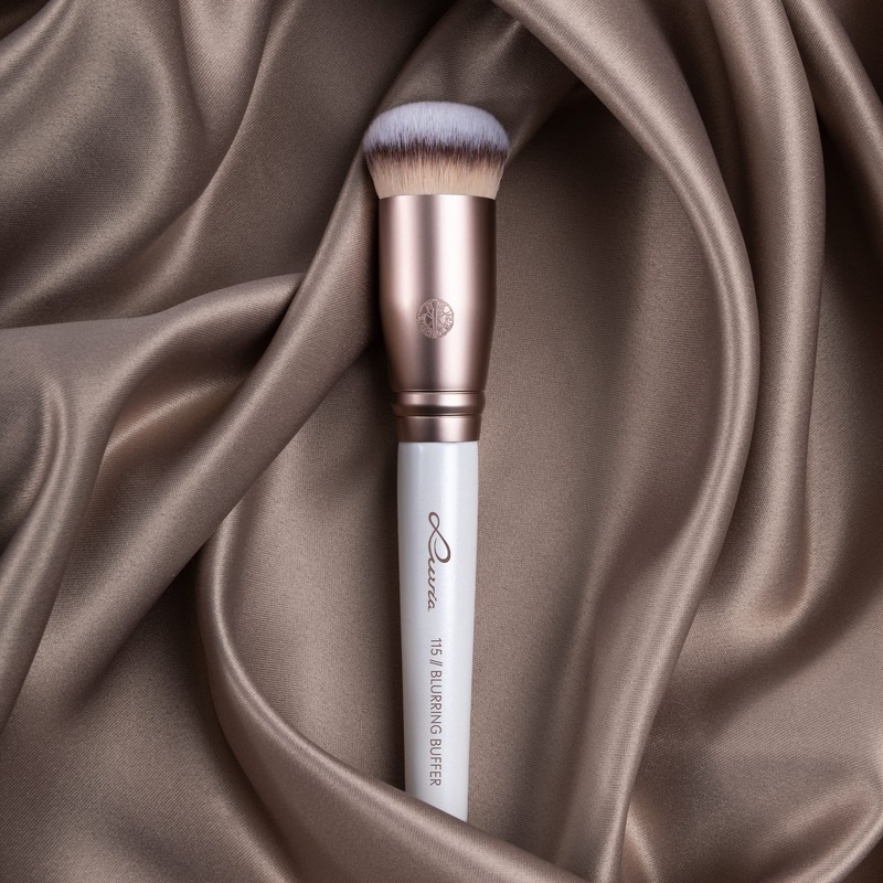 Luvia Make-Up Brush, Blurring Buffer, Foundation Make-Up Brush for Light