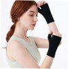 BUGUUYO Elastic Wrist Support Sleeve for Men Women Breathable Compression