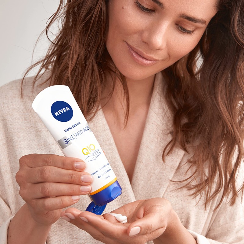 NIVEA Anti-Age Q10 3-in-1 Care Hand Cream 100ml