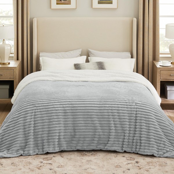 Bedsure Sherpa Blanket Queen Size for Bed - Super Soft