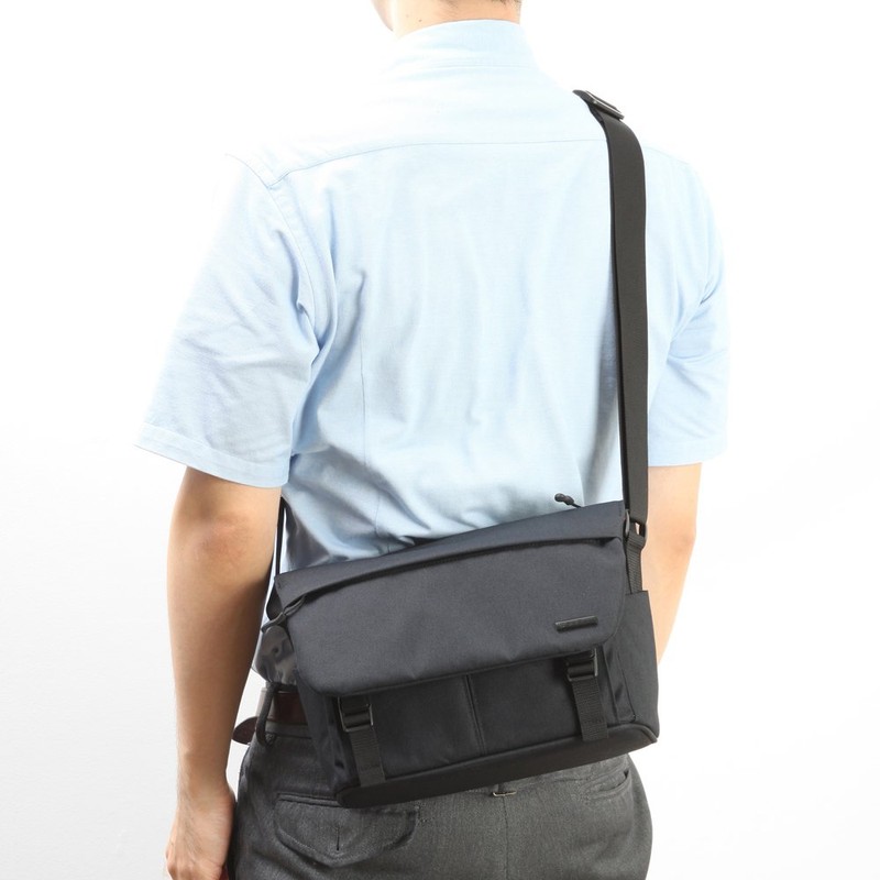 HAKUBA City 03 Camera Messenger Bag Plus Shell , blk