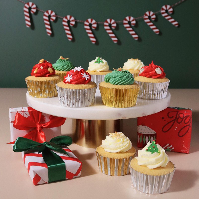 PME Christmas Foil-Lined Cupcake Cases - Metallic Gold & Silver