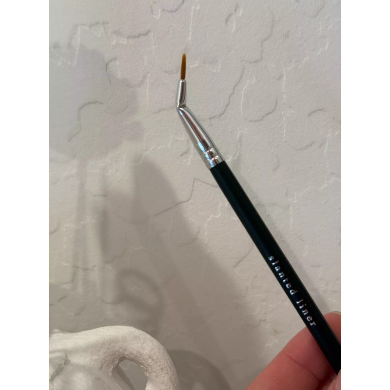 bareMinerals Bare Escentuals Slanted liner Brush NEW