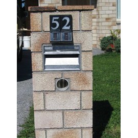 EZView Solar Powered Address Numbers