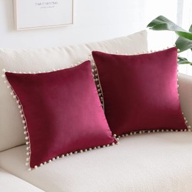 Sungeek Pack of 2 Decorative Cushion Covers Soft Velvet Pompoms Pillow Covers with Invisible Zipper Square Home Decor Throw Pillow Cases for Sofa Bedroom Living Room 45x45cm Burgundy
