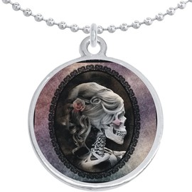 Skull Cameo Round Pendant Necklace