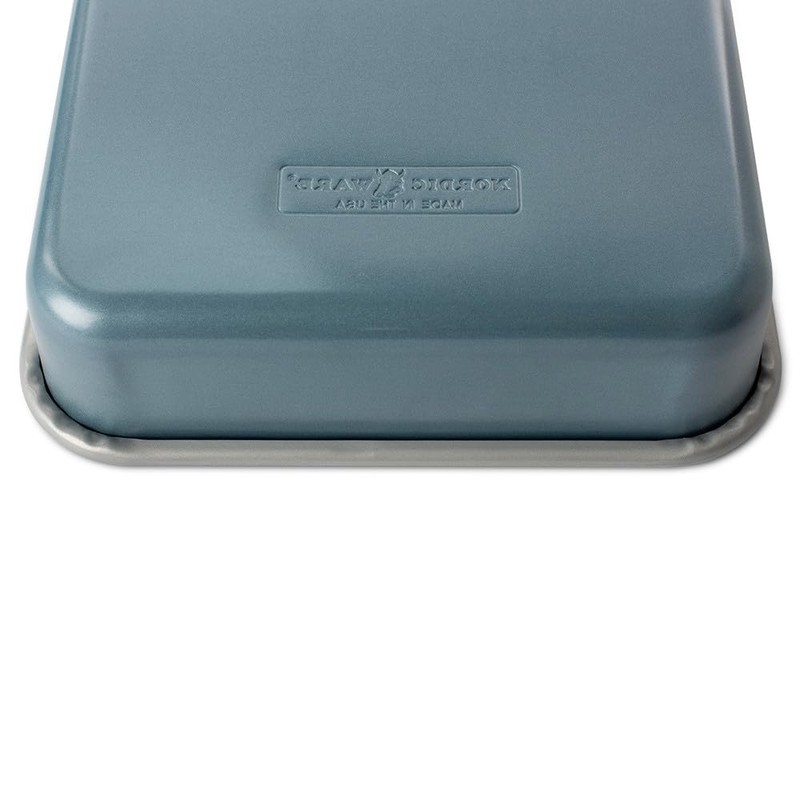 Nordic Ware Brilliant Antihaftbeschichtete Aluminium-Pfanne, 22,9 cm