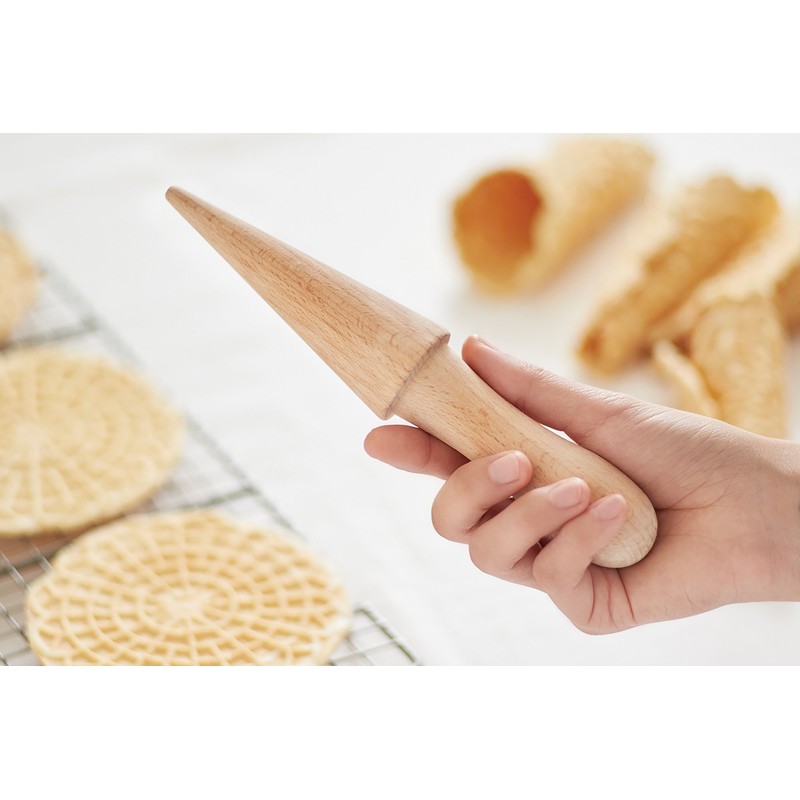 Fox Run Brands Fox Run 4507 Pizzelle Roller/Krumkake Pastry Tool/Ice