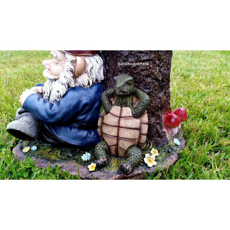 GARDENGREETERS Solar GNOME Statue Solar GNOME Figurine