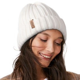 FURTALK Knitted Hat Made of Breathable and Lightweight Polyacrylonitrile, Women’s Winter Hat - White