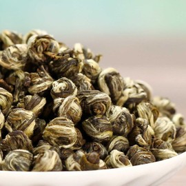 Jasmintee - Lose Getrocknete Blätter - Chinesischer Drachenperlentee höchster Qualität - Wohlfühl-Aufguss (25 gr)