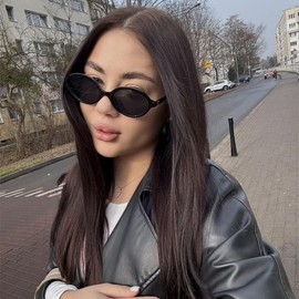 Fsmiling Women Sunglasses Bulk Oval Sunglasses Party Favors 90s Sunglasses Shades Set-10Pack,Black