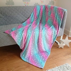 Live It Style It Fleece Blankets For Girls, Soft Fluffy Throw For Kids, Unicorn Gifts For Women, Cosy Blanket Chairs Sofa (Pink Green Stars)