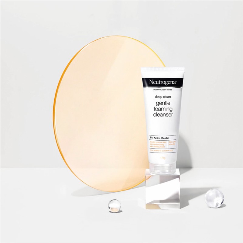 Neutrogena Deep Clean Gentle Foaming Cleanser 100g