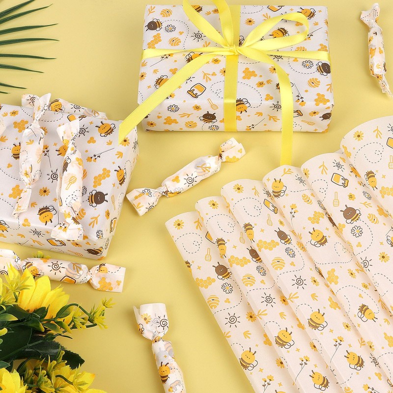 LOAVER 150 Pcs Wax Paper Sheets for Food, Bee Day