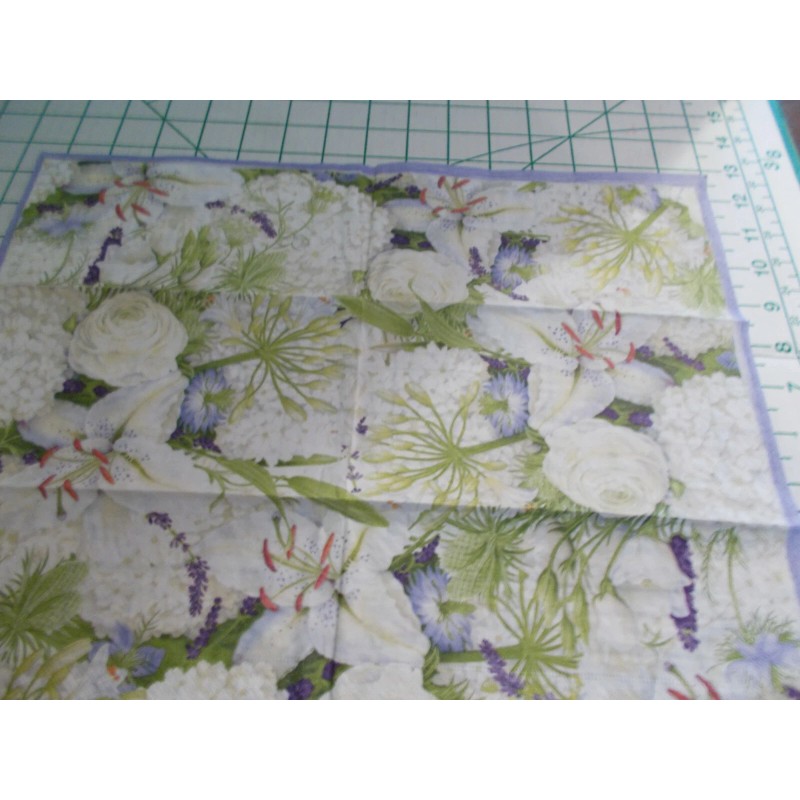 Caspari Two Decorative Hostess Napkins for Decoupage "White Blooms"