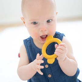 Bella Tunno Rattle Teether – Soft Silicone Teether Baby Rattle with Easy Grip, Soft Rattle, and Fun Animal Shapes to Help Soothe Baby Teething, Non-Toxic, BPA Free (Monkey)